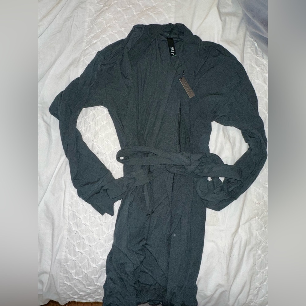NWT SKIMS ROBE